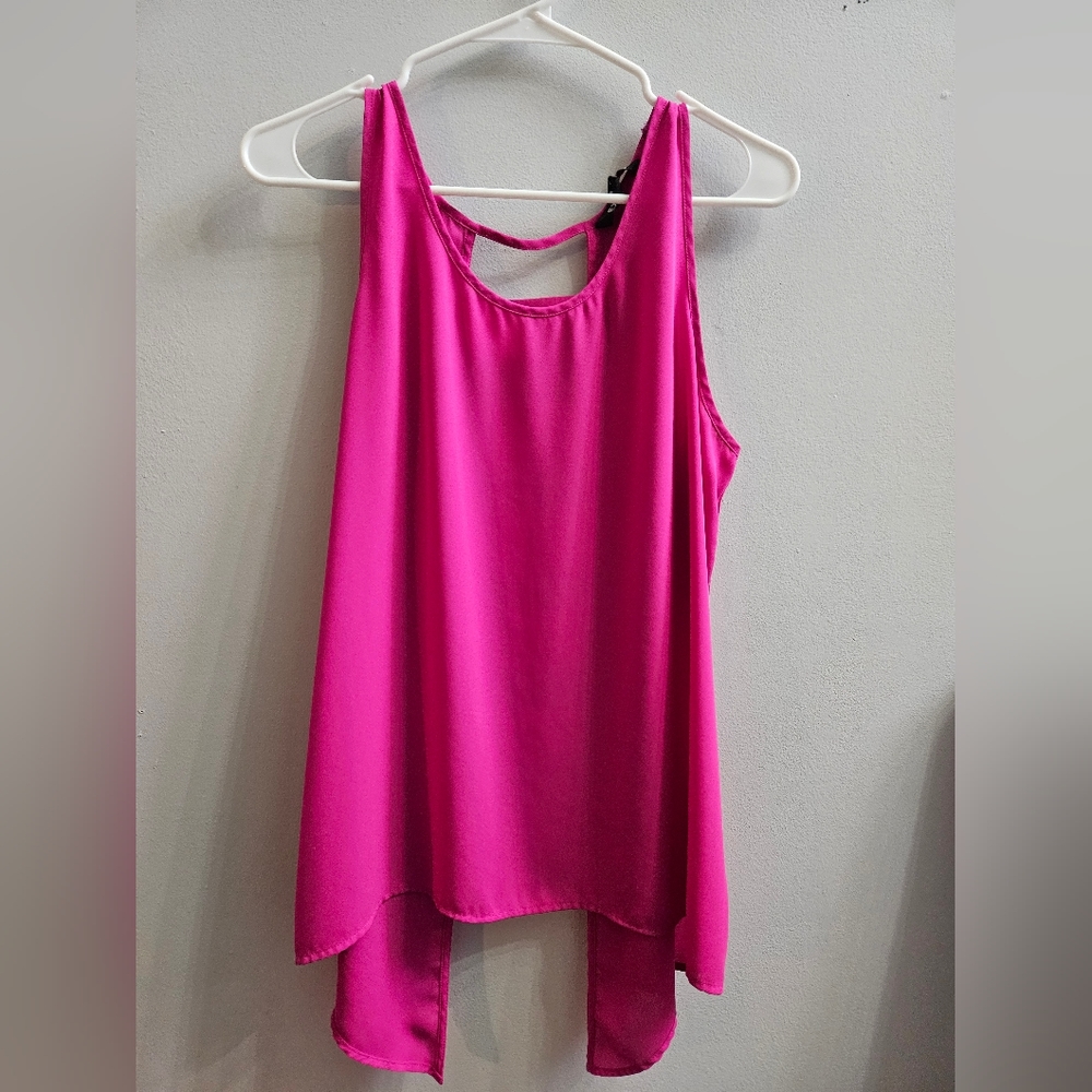 Express Open Back Sleeveless Blouse
